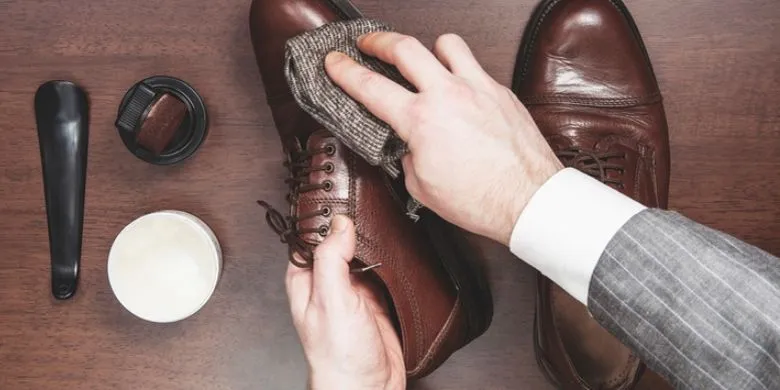 Laundry sepatu kulit
