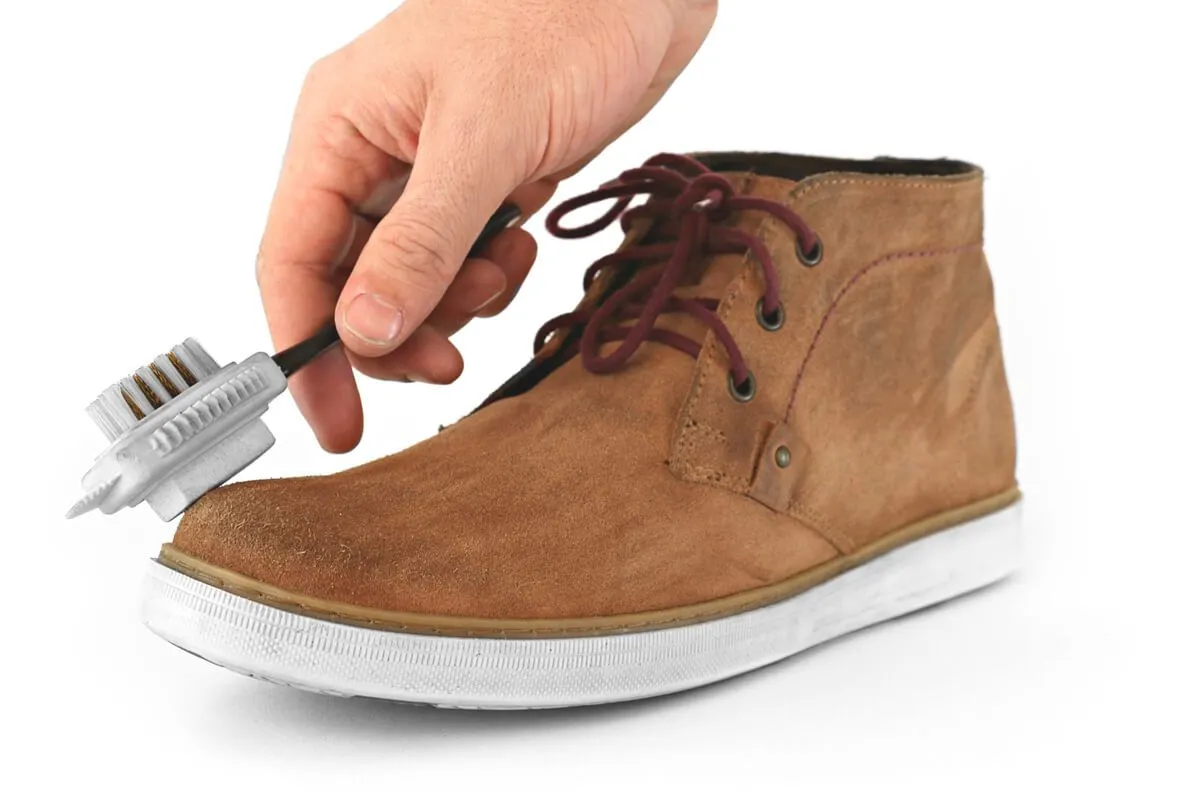 Laundry sepatu suede